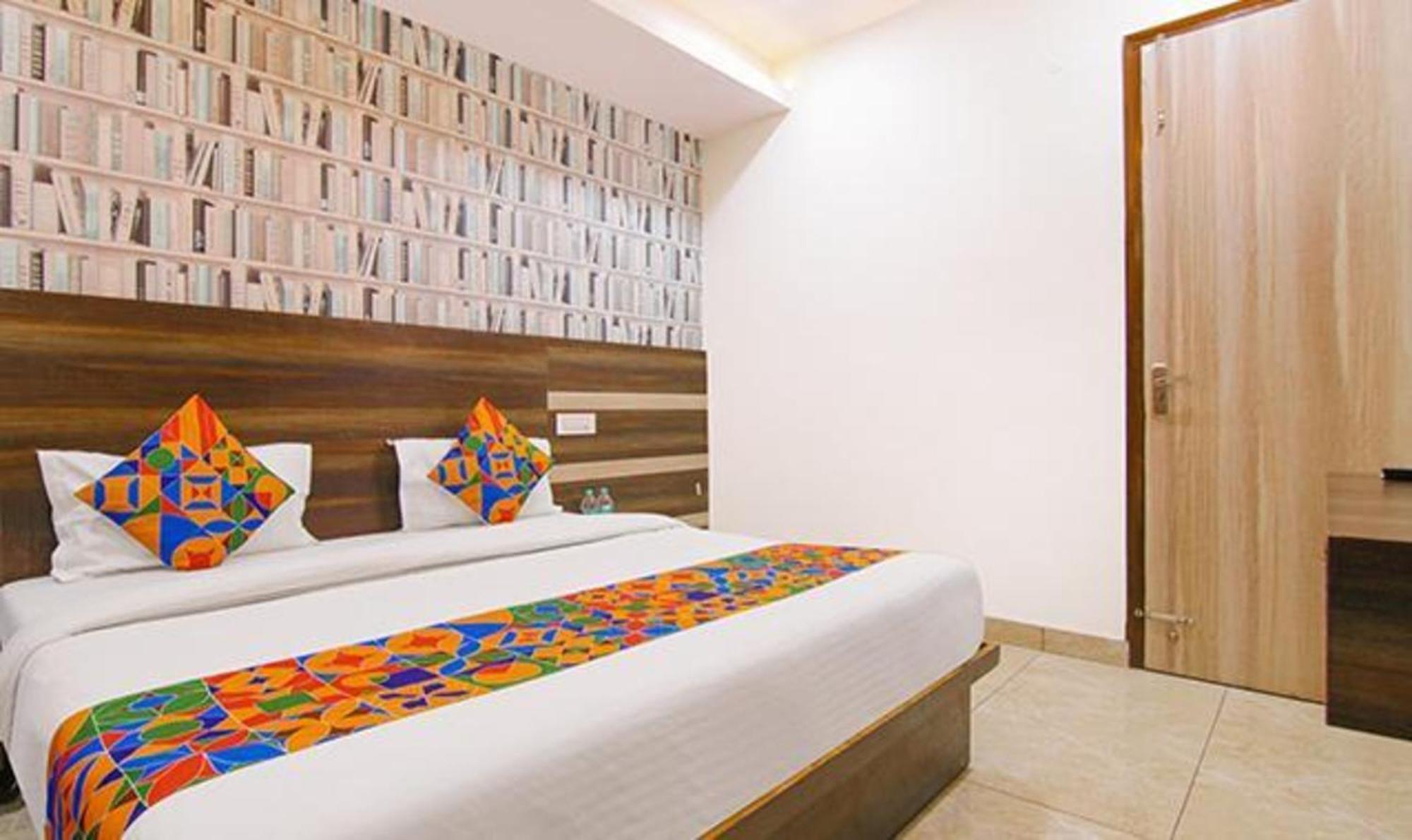 Fabhotel Welcome Residency Zirakpur Eksteriør billede