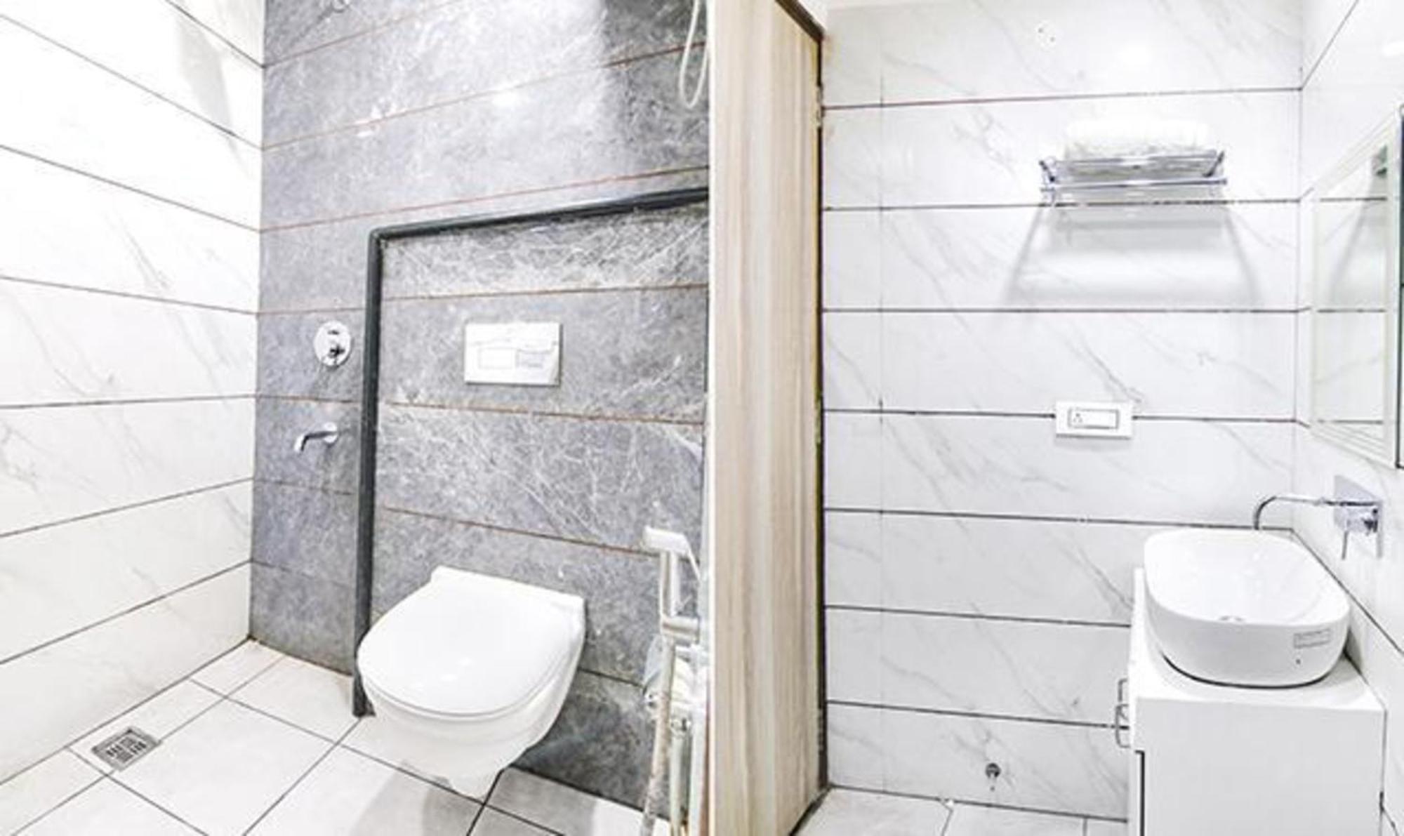 Fabhotel Welcome Residency Zirakpur Eksteriør billede